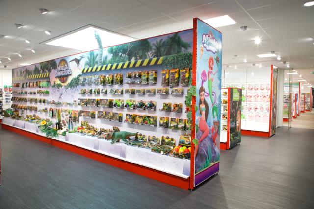 Als familiebedrijf investeert Toi-Toys in lange termijn relaties. Hierbij zijn toewijding en betrouwbaarheid onze uitgangspunten.